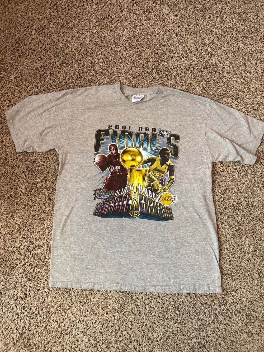 Vintage 2001 NBA Finals Kobe Bryant vs Allen Iverson T-Shirt Gray XL